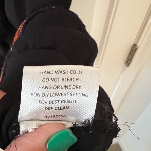 ROMEO + JULIET COUTURE 3/4-SLEEVE FLORAL EMBROIDERED TUNIC GAUZE MINI DRESS - Picture 9 of 11